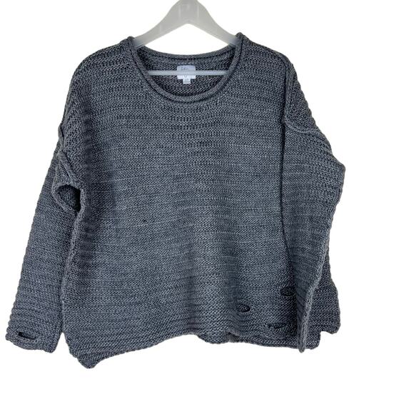 John + Jenn Distressed Crewneck Sweater in Gray Size Small - Picture 2 of 8